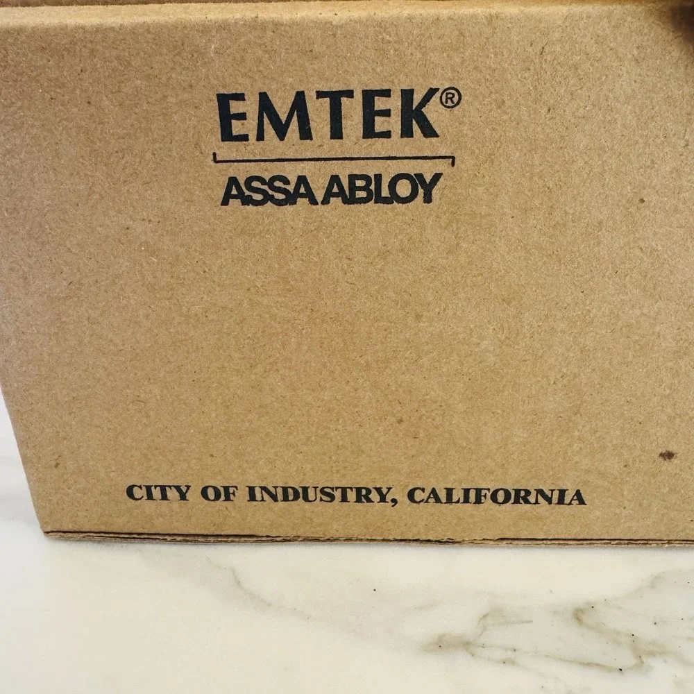 Emtek Merrimack Lever US3NL Polished‎ Brass 14A4MERHUS3NL RH Open Box NOS